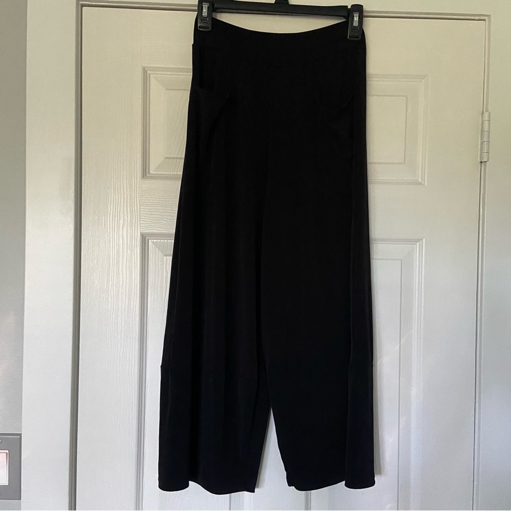 Clara SunWoo  Gaucho black cropped pants wide leg front pocket women size XS